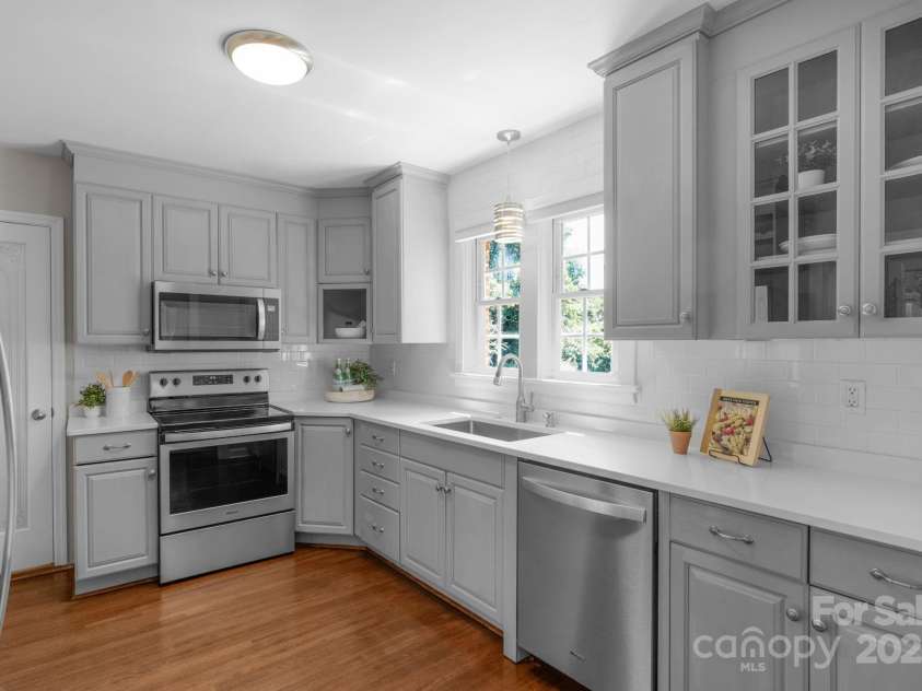 3224 Rogers Street, Charlotte, NC 28208.  MLS# CAR4277057, YatesRealty ID 29328. 