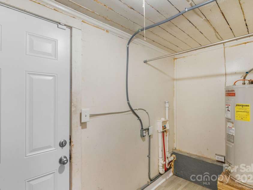 3224 Rogers Street, Charlotte, NC 28208.  MLS# CAR4277057, YatesRealty ID 29328. 