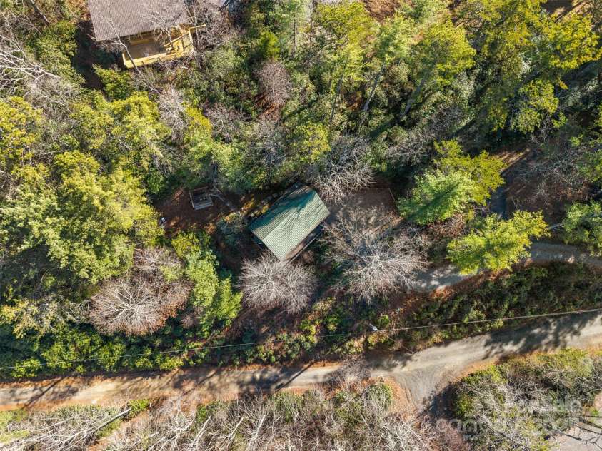 100 Bear Den Mountain View Drive, Spruce Pine, NC 28777.  MLS# CAR4326764, YatesRealty ID 2933. 