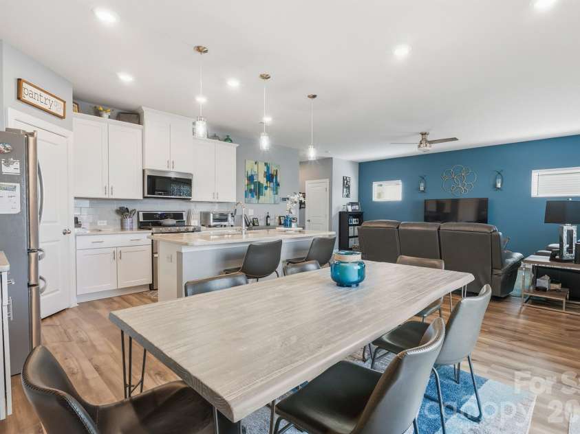 2010 Red Ash Drive, Charlotte, NC 28215.  MLS# CAR4363985, YatesRealty ID 29330. Spacious Dining Area - Huge Open Floor-plan on Main Level