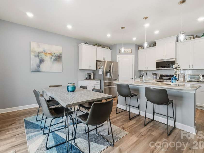 2010 Red Ash Drive, Charlotte, NC 28215.  MLS# CAR4363985, YatesRealty ID 29330. Spacious Dining Area - Huge Open Floor-plan on Main Level