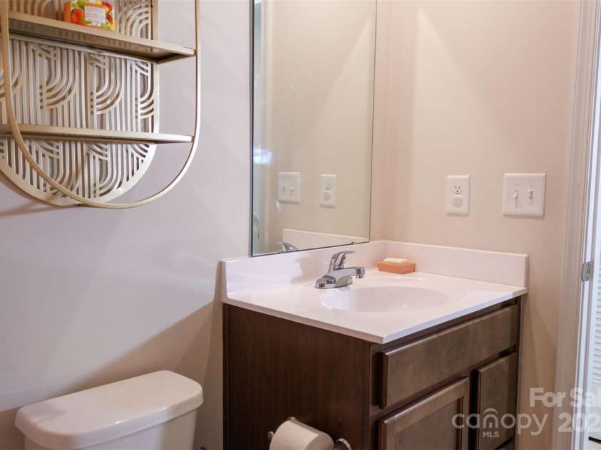 4008 Haldane Street, Charlotte, NC 28214.  MLS# CAR4285919, YatesRealty ID 29330. 