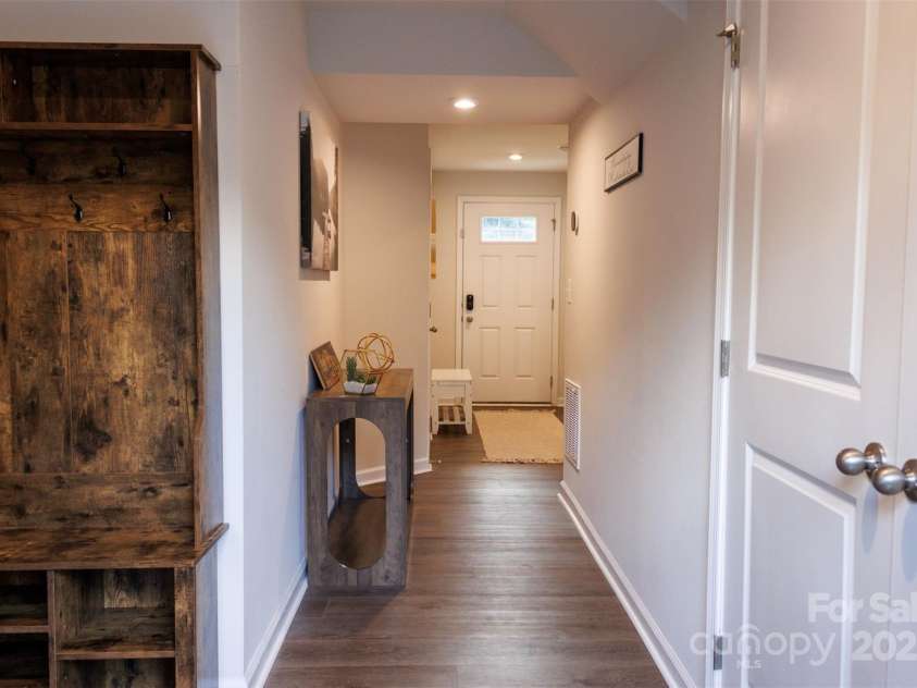 4008 Haldane Street, Charlotte, NC 28214.  MLS# CAR4285919, YatesRealty ID 29330. Foyer