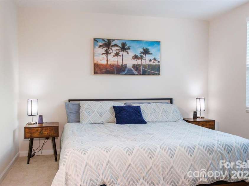 4008 Haldane Street, Charlotte, NC 28214.  MLS# CAR4319359, YatesRealty ID 29330. 