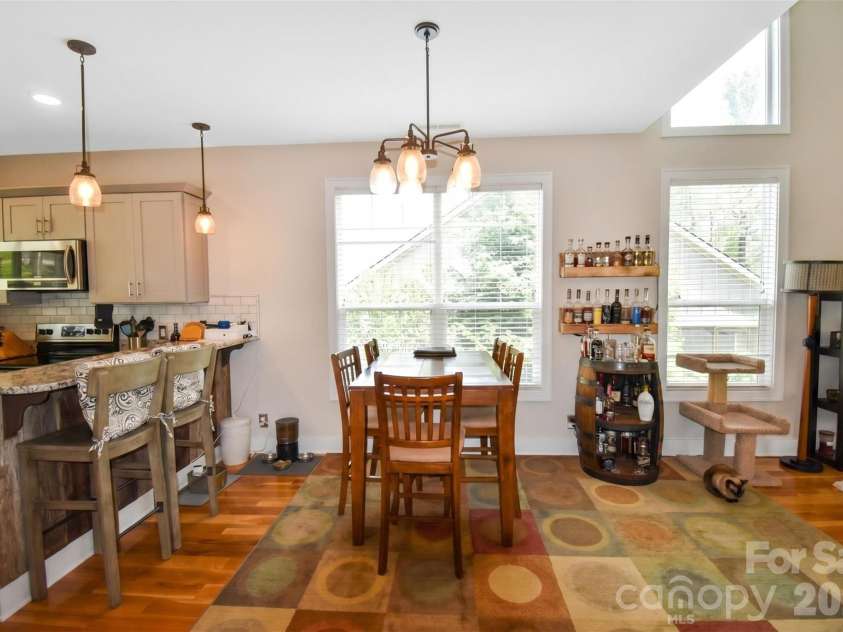 123 White Oak Road Extension, Arden, NC 28704.  MLS# CAR4375901, YatesRealty ID 29332. 