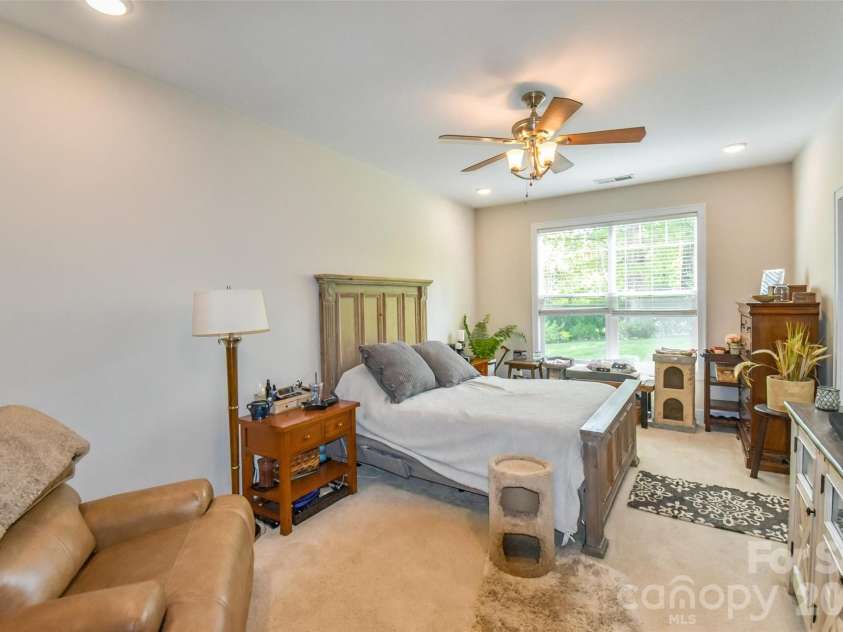 123 White Oak Road Extension, Arden, NC 28704.  MLS# CAR4375901, YatesRealty ID 29332. Main level primary suite