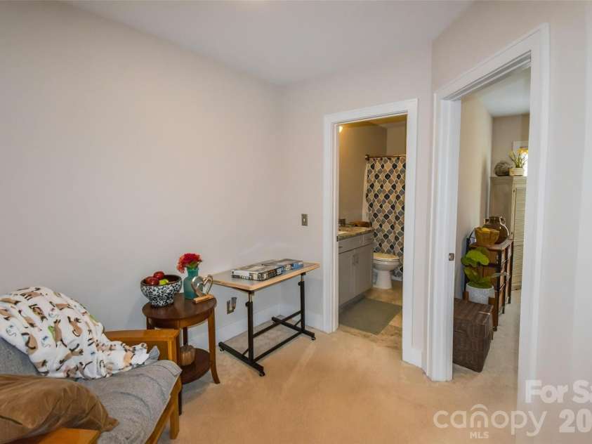 123 White Oak Road Extension, Arden, NC 28704.  MLS# CAR4375901, YatesRealty ID 29332. Upper level