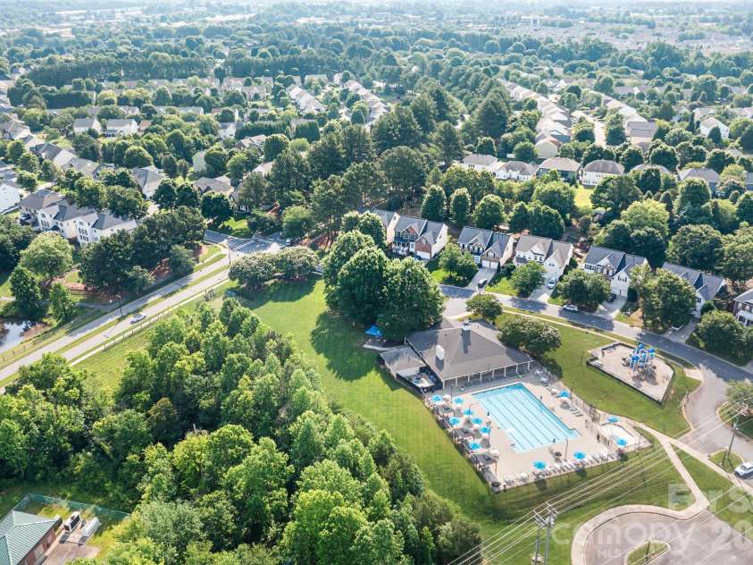 269 Montibello Drive, Mooresville, NC 28117.  MLS# CAR4392025, YatesRealty ID 29334. 