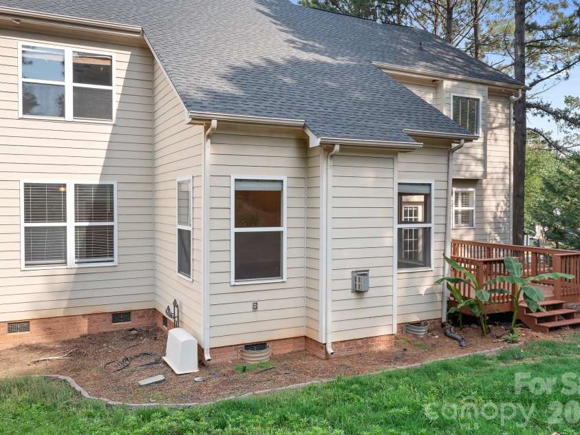 269 Montibello Drive, Mooresville, NC 28117.  MLS# CAR4392025, YatesRealty ID 29334. 