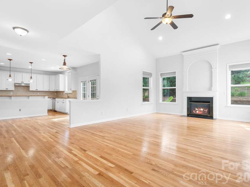 269 Montibello Drive, Mooresville, NC 28117.  MLS# CAR4392025, YatesRealty ID 29334. Kitchen With New Microwave and Oven