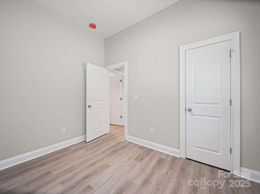 926 4th Street, Statesville, NC 28677.  MLS# CAR4277257, YatesRealty ID 29334. Right secondary bedroom