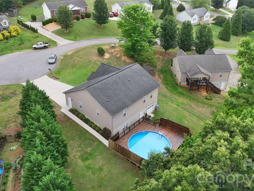 3933 Rocky Brook Place, Lenoir, NC 28645.  MLS# CAR4380583, YatesRealty ID 29335. 