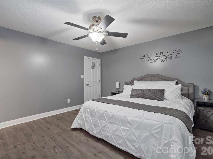 3933 Rocky Brook Place, Lenoir, NC 28645.  MLS# CAR4380583, YatesRealty ID 29335. 