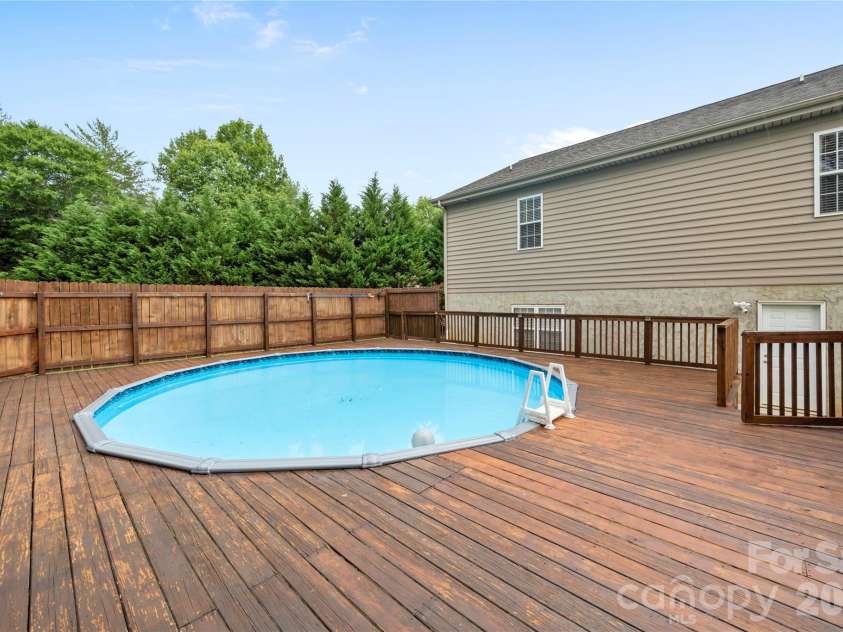 3933 Rocky Brook Place, Lenoir, NC 28645.  MLS# CAR4380583, YatesRealty ID 29335. 