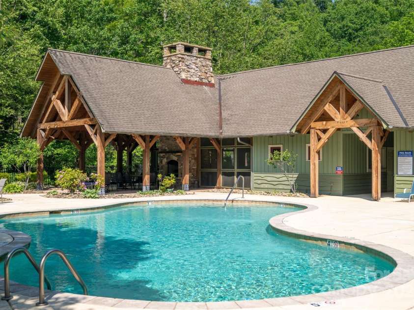 398 Falling Leaves Lane, Hendersonville, NC 28792.  MLS# CAR4267350, YatesRealty ID 29335. Swimming pool & hot tub