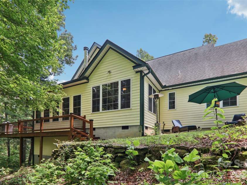 398 Falling Leaves Lane, Hendersonville, NC 28792.  MLS# CAR4267350, YatesRealty ID 29335. View of back deck