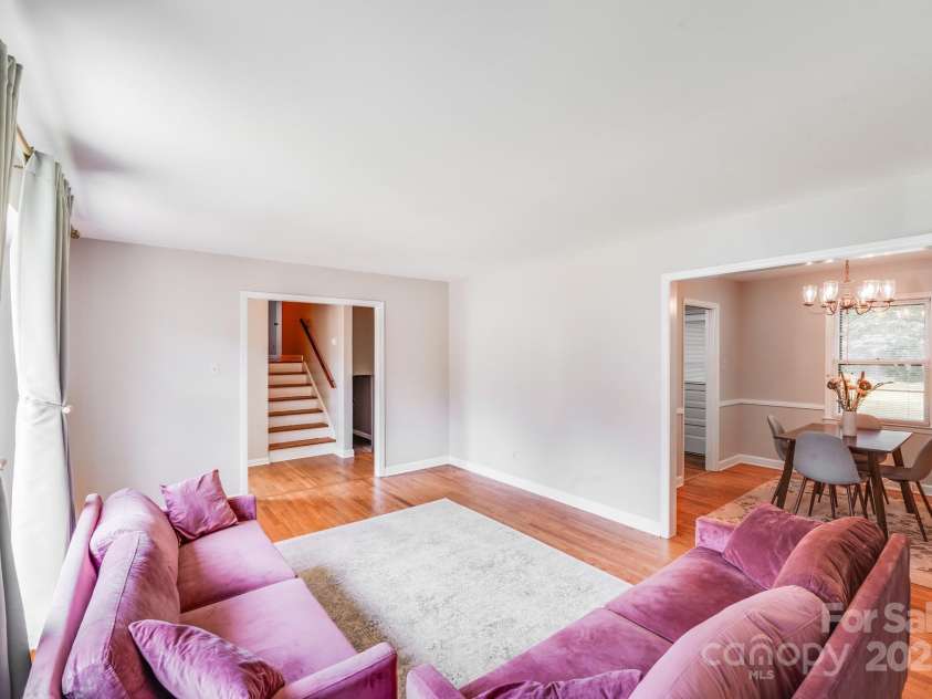 3518 Donovan Place, Charlotte, NC 28215.  MLS# CAR4282333, YatesRealty ID 29336. 