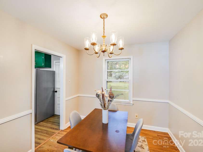 3518 Donovan Place, Charlotte, NC 28215.  MLS# CAR4282333, YatesRealty ID 29336. 