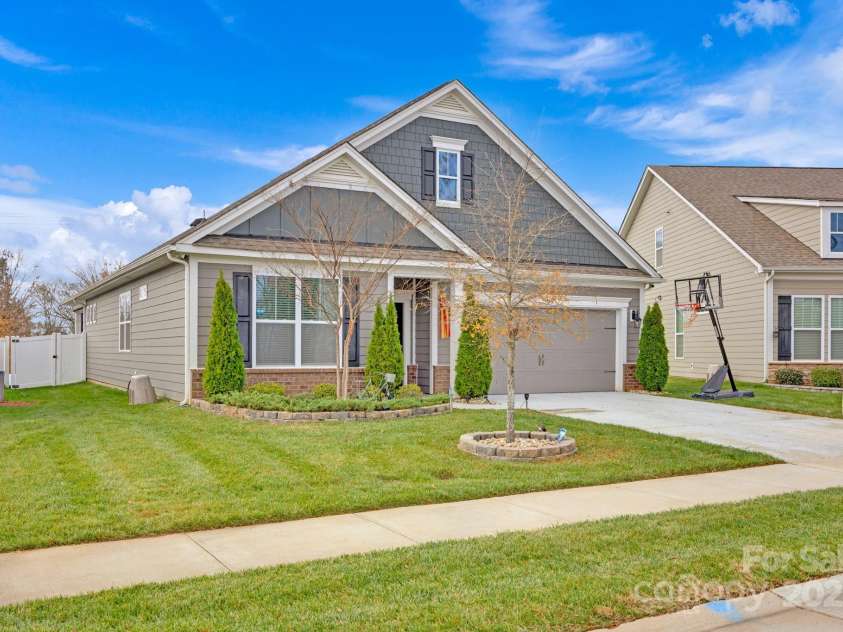 143 Cup Chase Drive, Mooresville, NC 28115.  MLS# CAR4209359, YatesRealty ID 2934. 