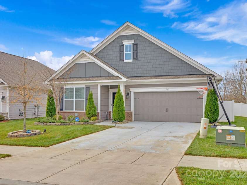 143 Cup Chase Drive, Mooresville, NC 28115.  MLS# CAR4209359, YatesRealty ID 2934. 
