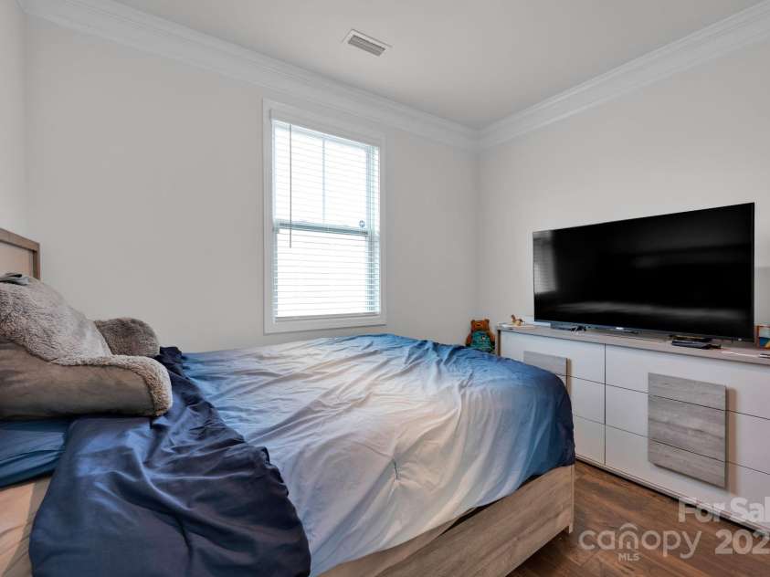 143 Cup Chase Drive, Mooresville, NC 28115.  MLS# CAR4209359, YatesRealty ID 2934. 