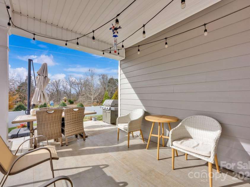 143 Cup Chase Drive, Mooresville, NC 28115.  MLS# CAR4209359, YatesRealty ID 2934. 