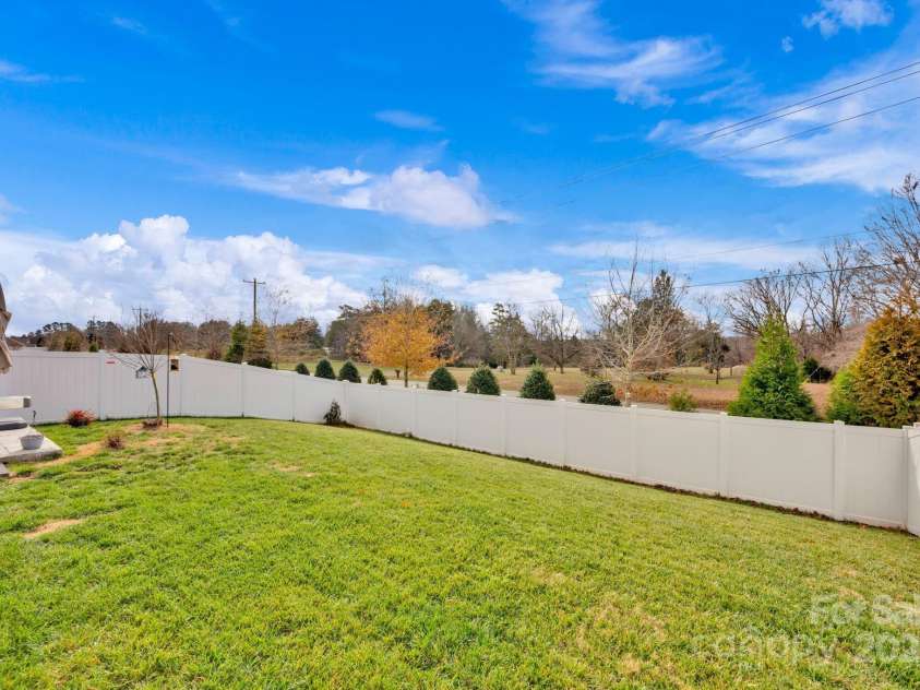 143 Cup Chase Drive, Mooresville, NC 28115.  MLS# CAR4209359, YatesRealty ID 2934. 