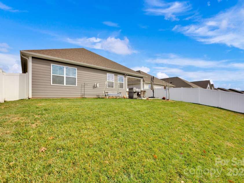143 Cup Chase Drive, Mooresville, NC 28115.  MLS# CAR4209359, YatesRealty ID 2934. 