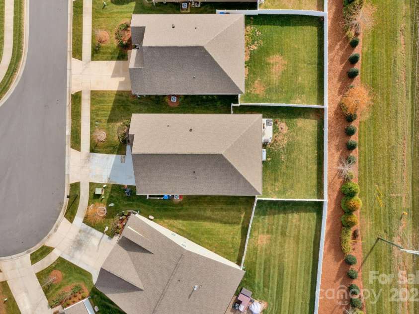 143 Cup Chase Drive, Mooresville, NC 28115.  MLS# CAR4209359, YatesRealty ID 2934. 