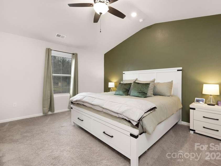 9025 Creedmore Hills Drive, Charlotte, NC 28214.  MLS# CAR4289266, YatesRealty ID 2934. Large Primary Bedroom