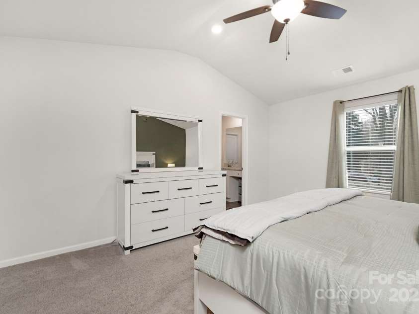 9025 Creedmore Hills Drive, Charlotte, NC 28214.  MLS# CAR4289266, YatesRealty ID 2934. Primary Bedroom