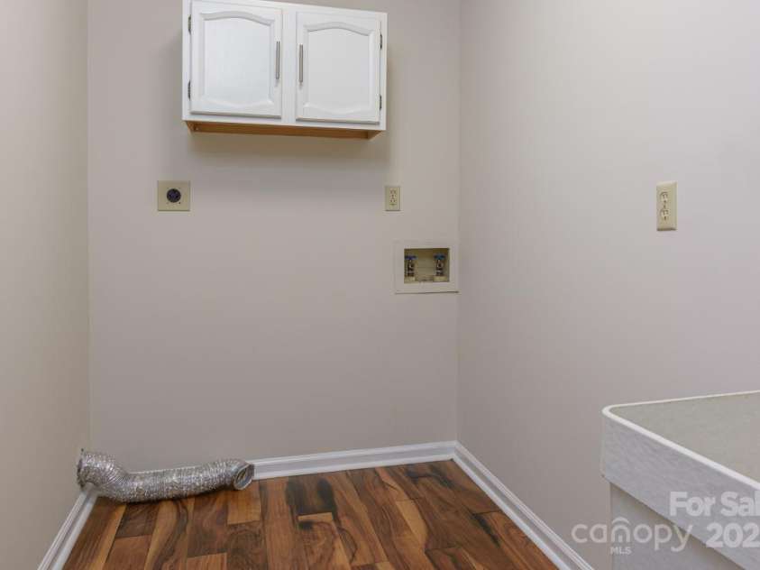 1045 Carousel Lane, Hendersonville, NC 28792.  MLS# CAR4276412, YatesRealty ID 29341. 