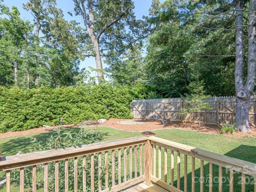 1045 Carousel Lane, Hendersonville, NC 28792.  MLS# CAR4276412, YatesRealty ID 29341. 