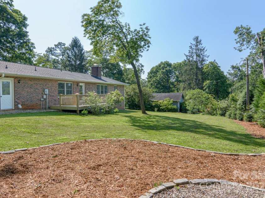 1045 Carousel Lane, Hendersonville, NC 28792.  MLS# CAR4276412, YatesRealty ID 29341. 
