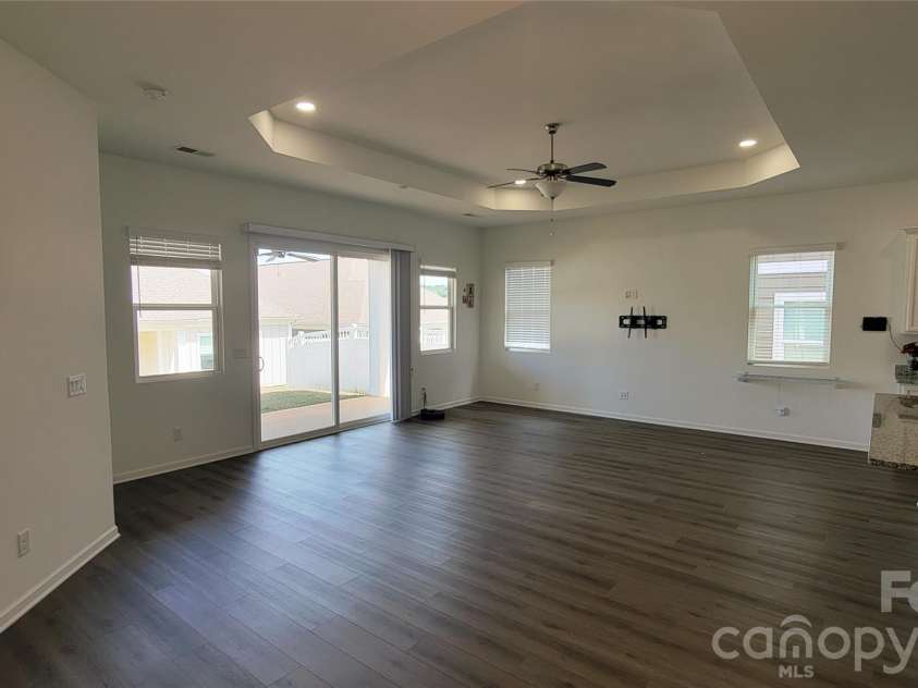4550 Stellata Loop, Sherrills Ford, NC 28673.  MLS# CAR4391603, YatesRealty ID 29341. 