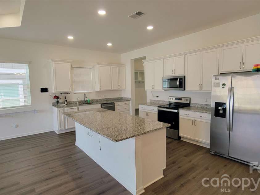 4550 Stellata Loop, Sherrills Ford, NC 28673.  MLS# CAR4391603, YatesRealty ID 29341. 