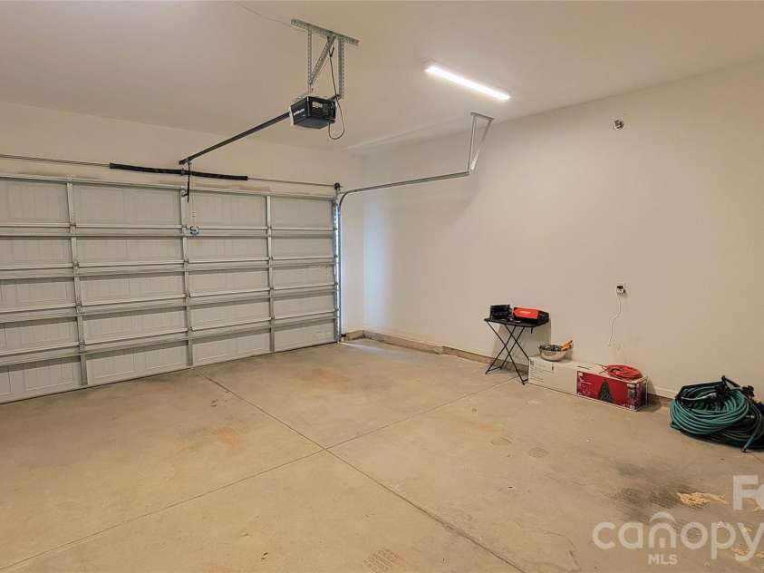 4550 Stellata Loop, Sherrills Ford, NC 28673.  MLS# CAR4391603, YatesRealty ID 29341. 