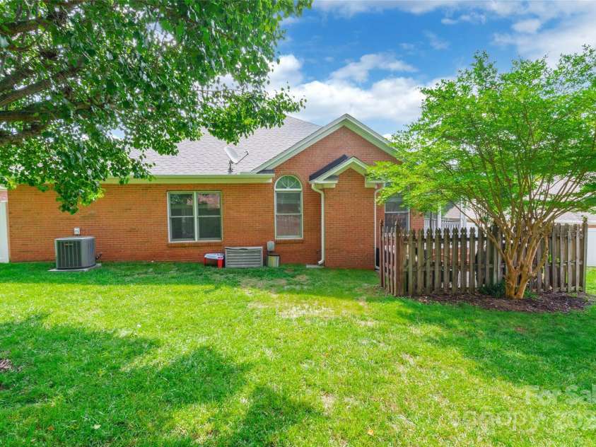 2079 Audubon Drive, Rock Hill, SC 29732.  MLS# CAR4269230, YatesRealty ID 29342. 