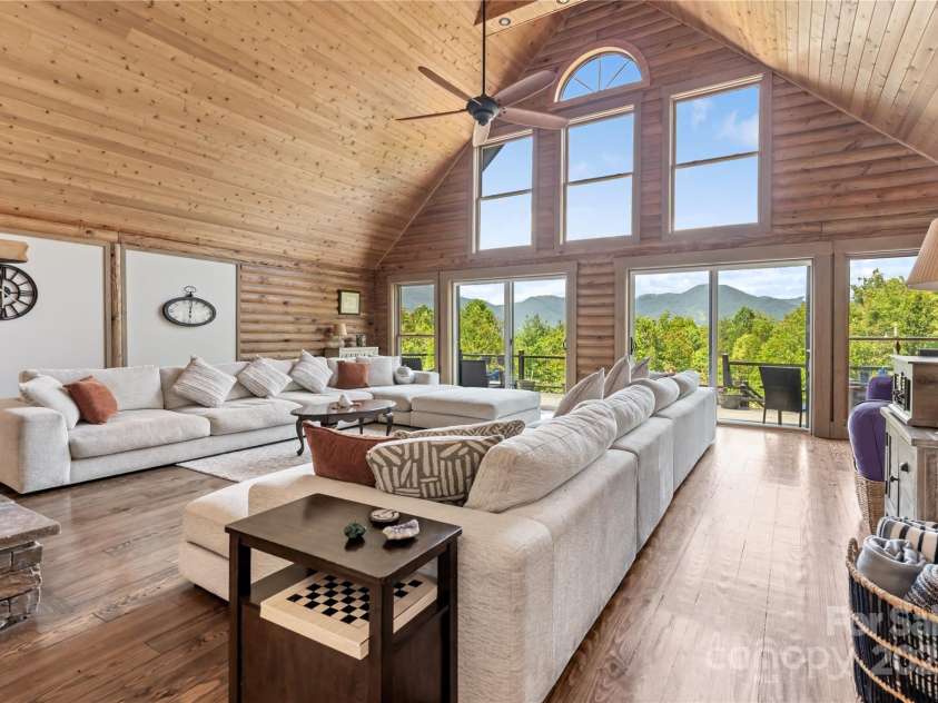 81 Garnet Drive, Leicester, NC 28748.  MLS# CAR4281665, YatesRealty ID 29343. 