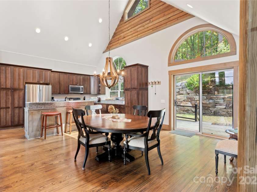 81 Garnet Drive, Leicester, NC 28748.  MLS# CAR4281665, YatesRealty ID 29343. 