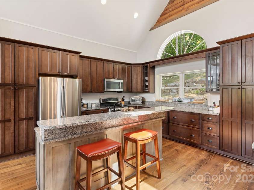 81 Garnet Drive, Leicester, NC 28748.  MLS# CAR4281665, YatesRealty ID 29343. 