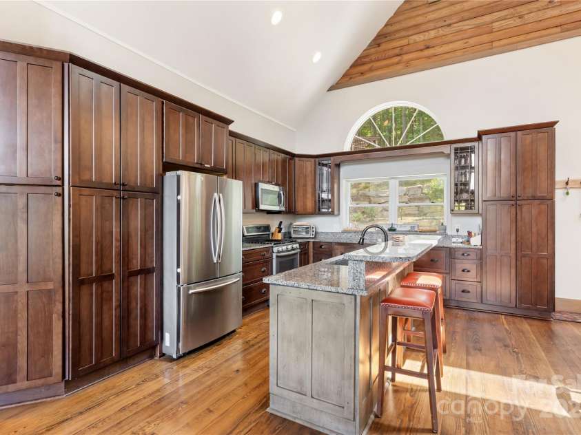 81 Garnet Drive, Leicester, NC 28748.  MLS# CAR4281665, YatesRealty ID 29343. 