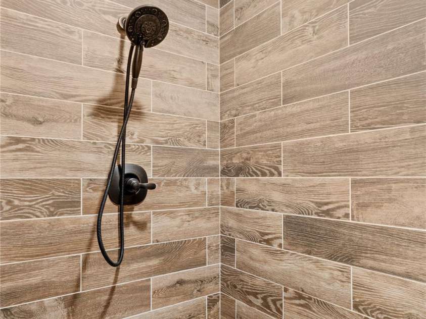 81 Garnet Drive, Leicester, NC 28748.  MLS# CAR4281665, YatesRealty ID 29343. 