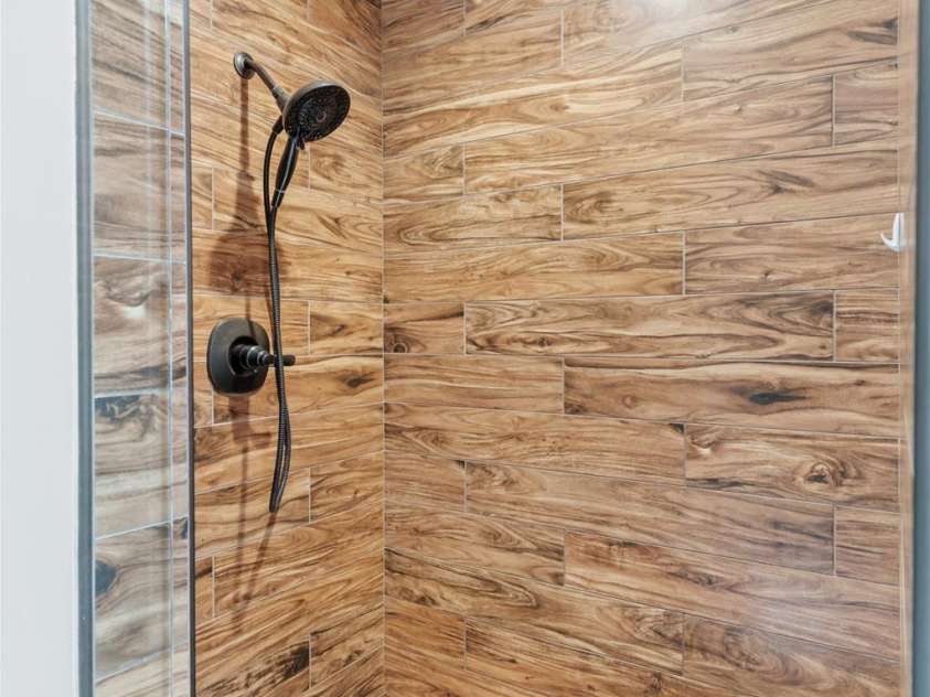 81 Garnet Drive, Leicester, NC 28748.  MLS# CAR4281665, YatesRealty ID 29343. 