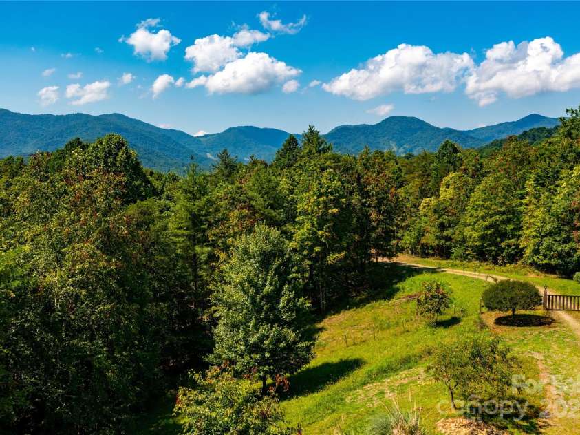 81 Garnet Drive, Leicester, NC 28748.  MLS# CAR4281665, YatesRealty ID 29343. 