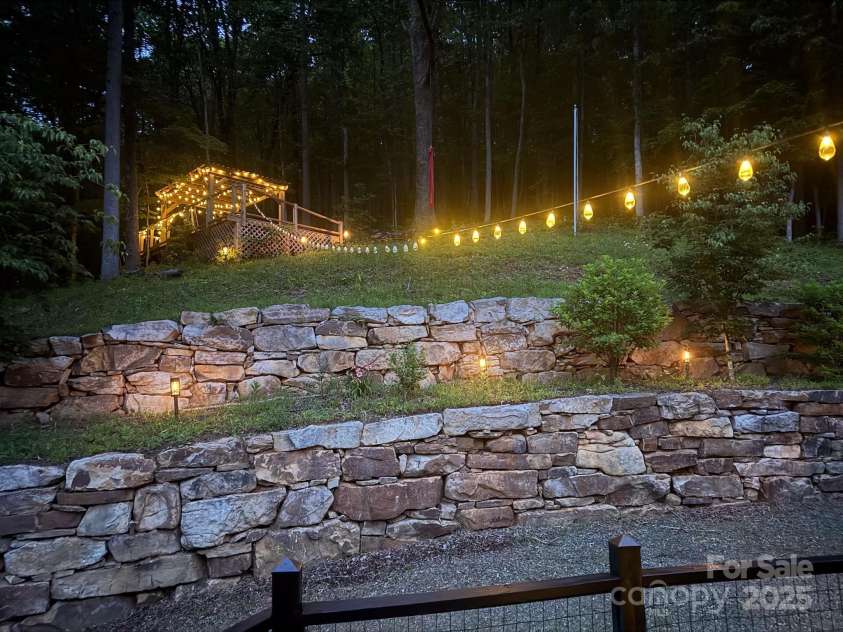 81 Garnet Drive, Leicester, NC 28748.  MLS# CAR4281665, YatesRealty ID 29343. 