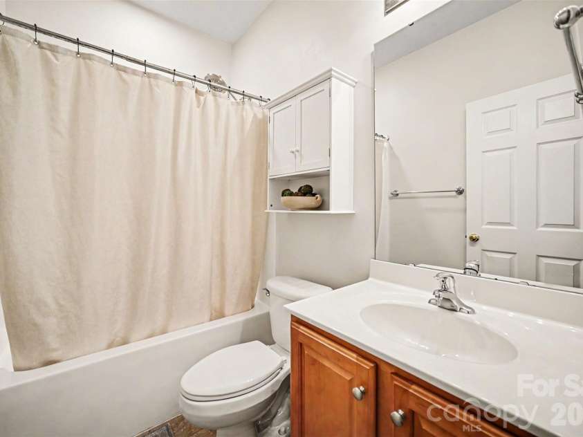 1116 Millbank Drive, Matthews, NC 28104.  MLS# CAR4379863, YatesRealty ID 29344. 