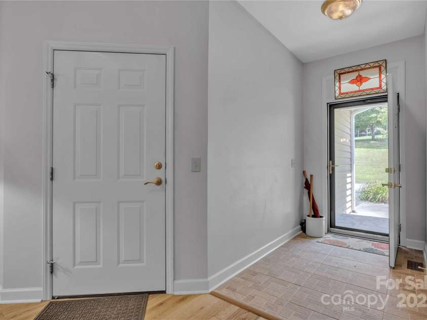 187 Meadow Drive, Jefferson, NC 28640.  MLS# CAR4284841, YatesRealty ID 29346. 