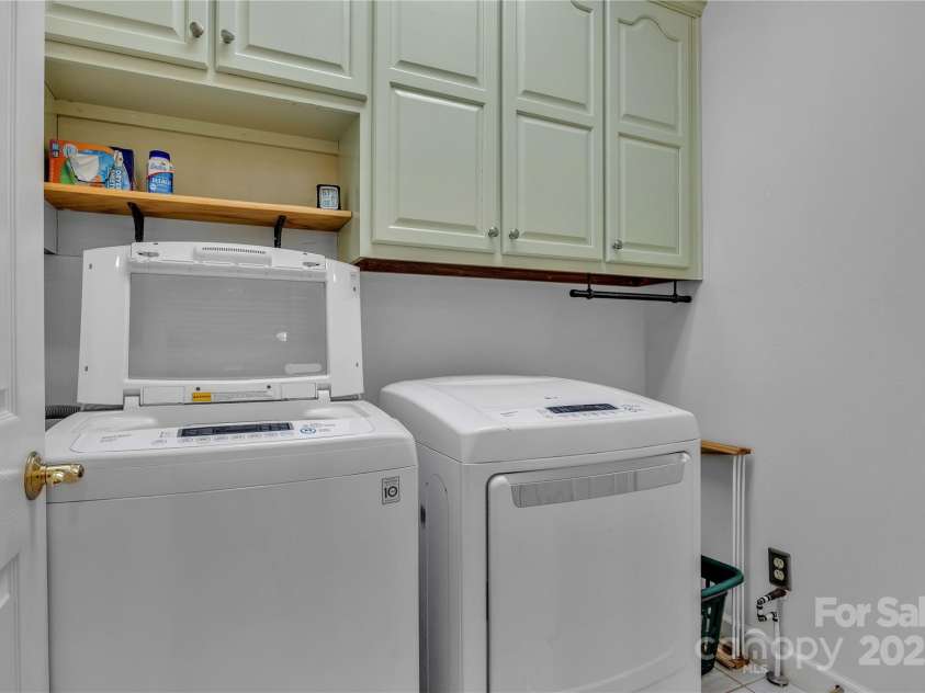 187 Meadow Drive, Jefferson, NC 28640.  MLS# CAR4284841, YatesRealty ID 29346. 