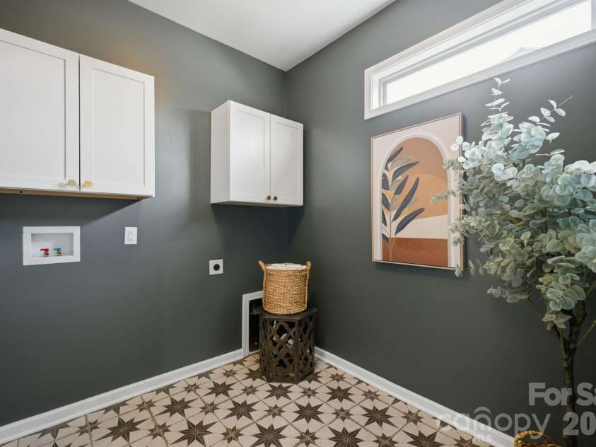190 Water Leaf Drive, Weaverville, NC 28787.  MLS# CAR4387080, YatesRealty ID 29346. Convenient laundry room located just off the kitchen and garage